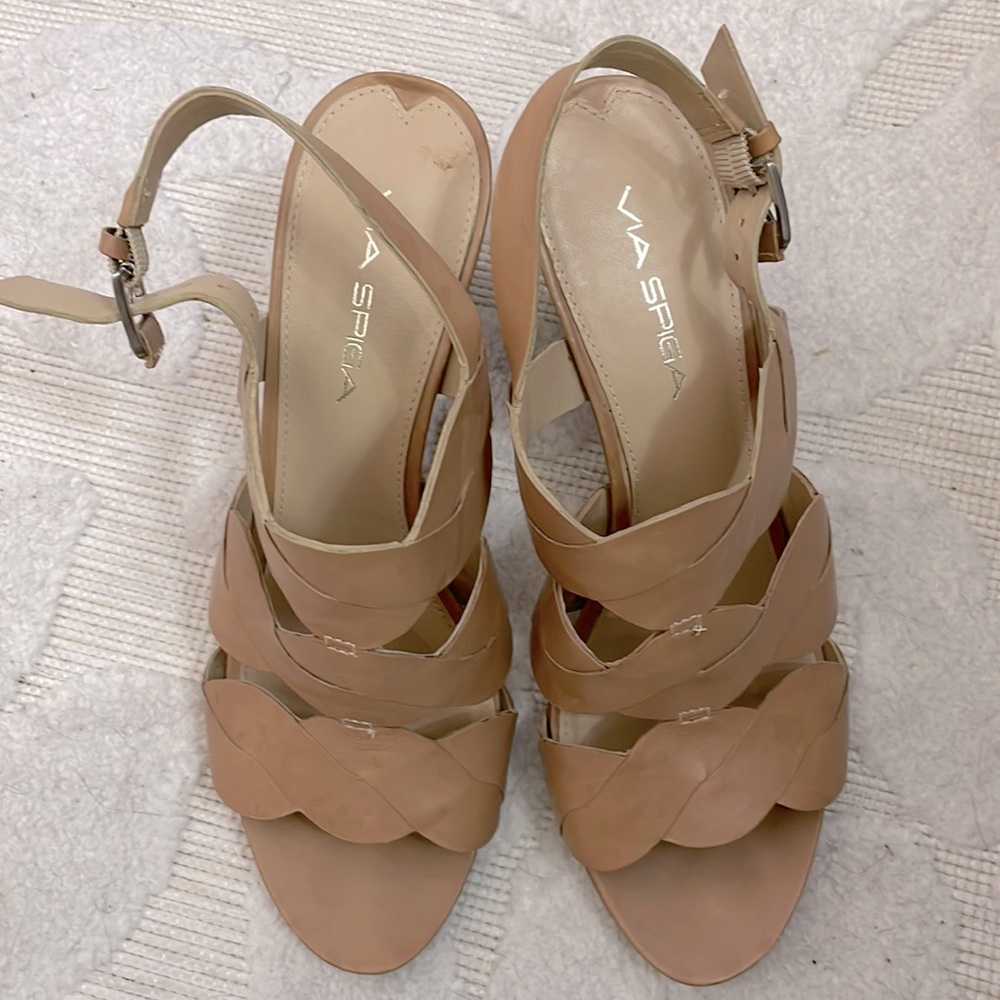 Via Spiga Tan Leather Sandals